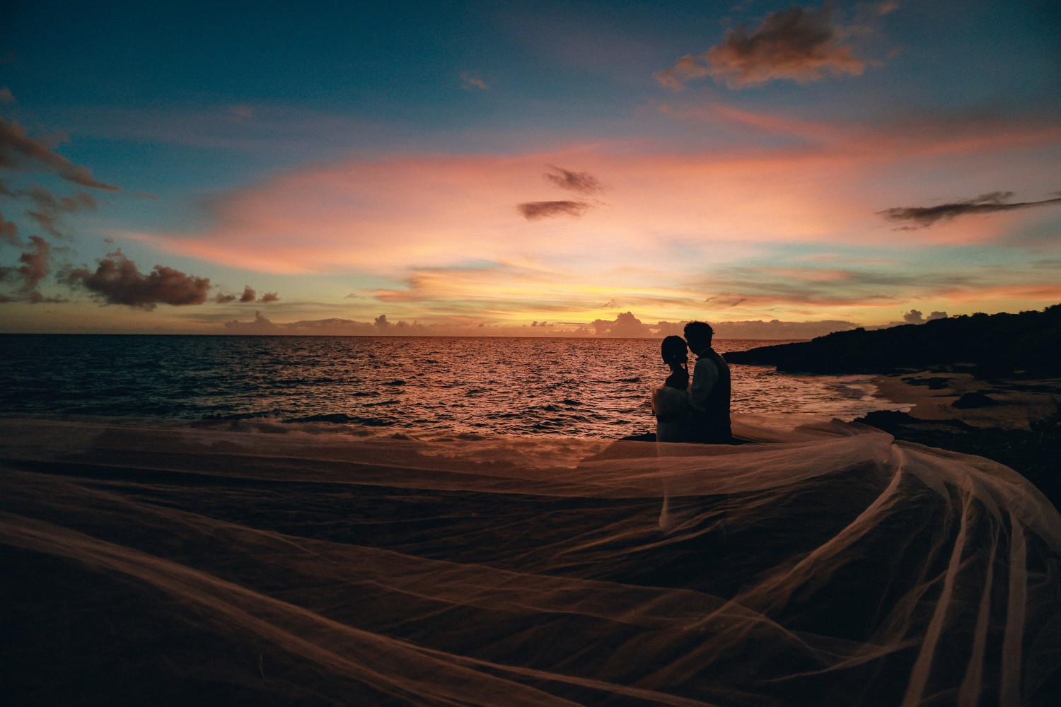 「夕暮れ」 ムスヌン浜(宮古島市)