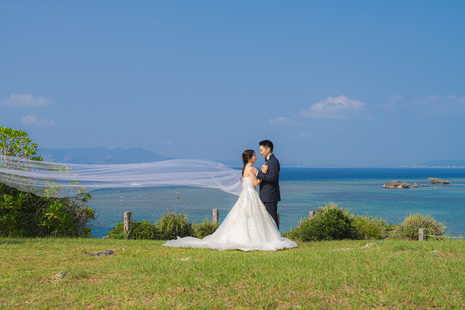 「そよ風」 万座の教会（旧アクアルーチェ・チャペル）(恩納村)