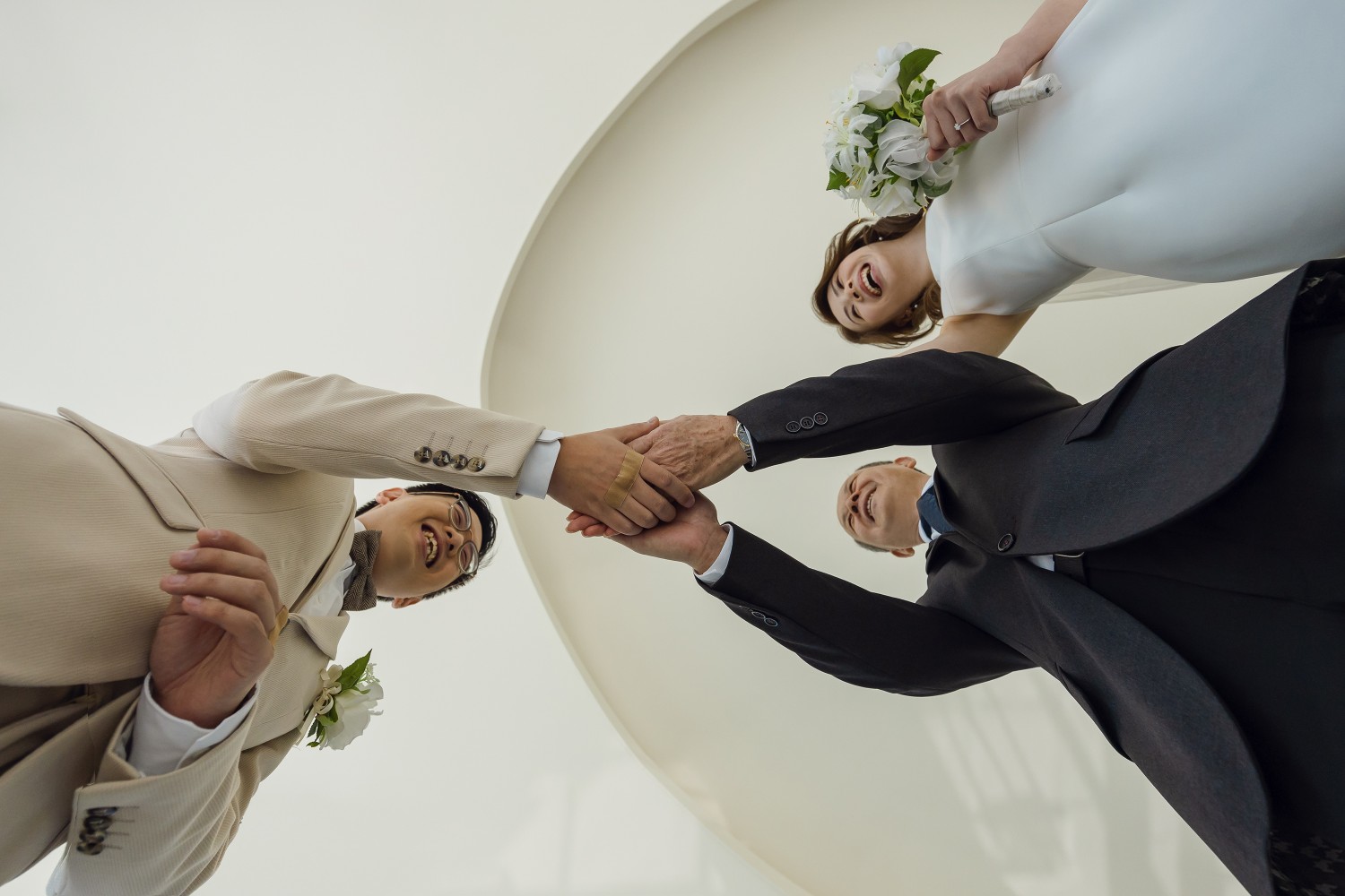 「愛の継承」 カヌチヤ(名護市)