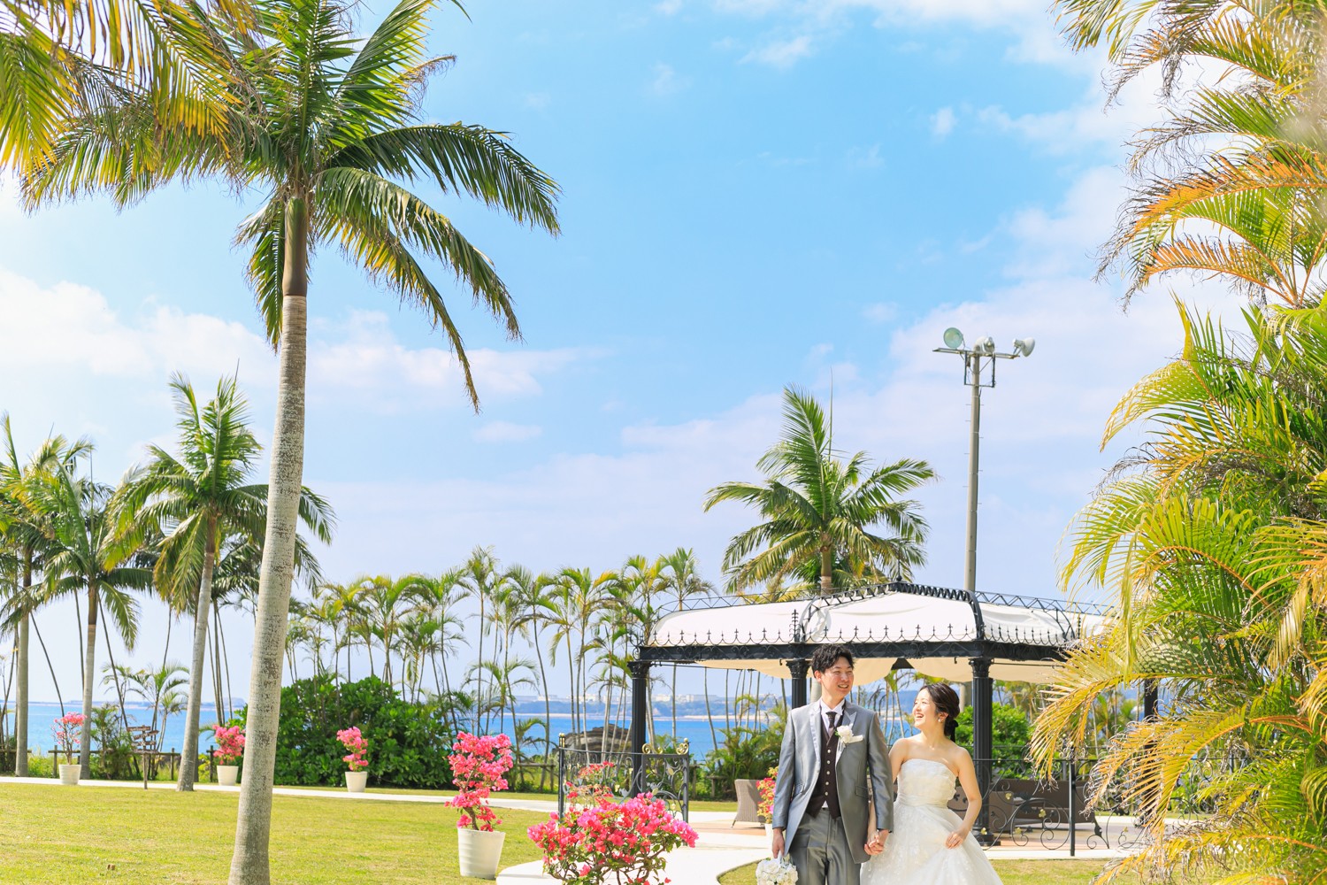 「ガーデンお散歩」 アイネスヴィラノッツェinカヌチャベイ〜グランブルーチャペル〜(名護市)