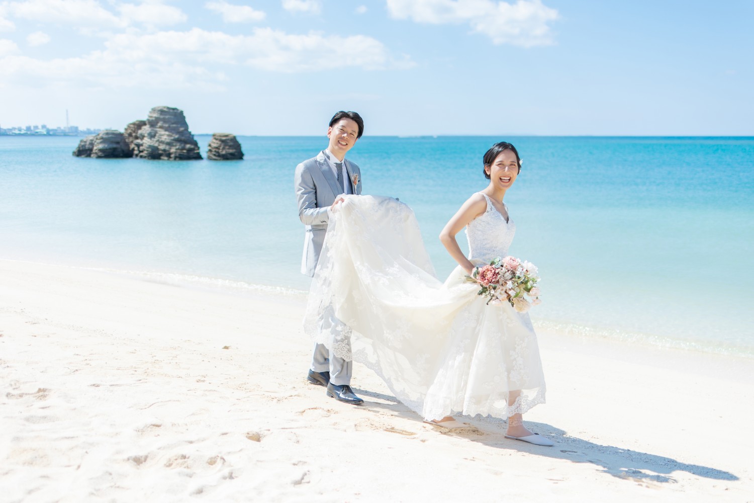 「笑顔いっぱい！！」 アラハビーチ(北谷町)