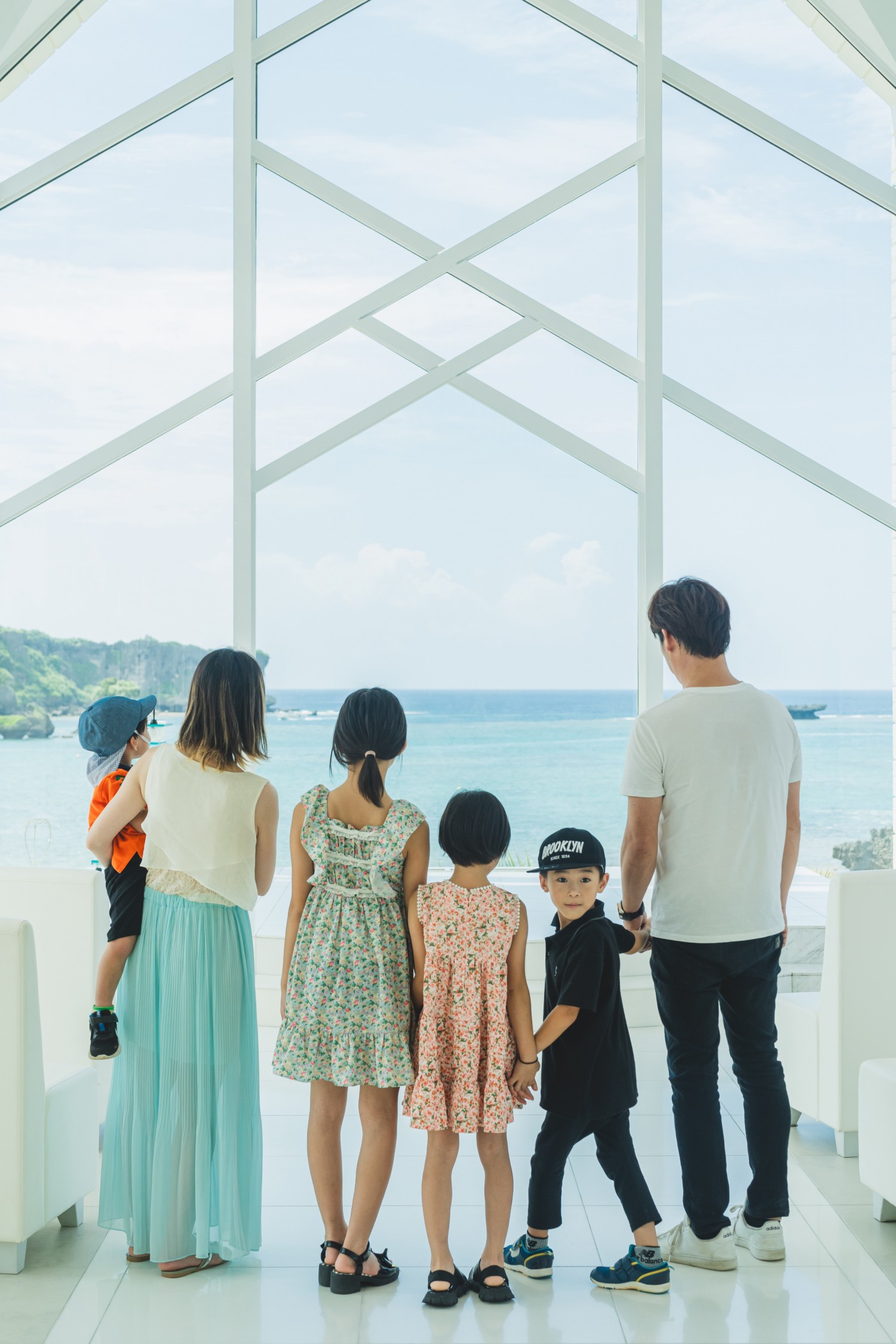 「僕かっこいいでしょ！」 ザ・シーサイドガーデンラグーン大聖堂(恩納村)