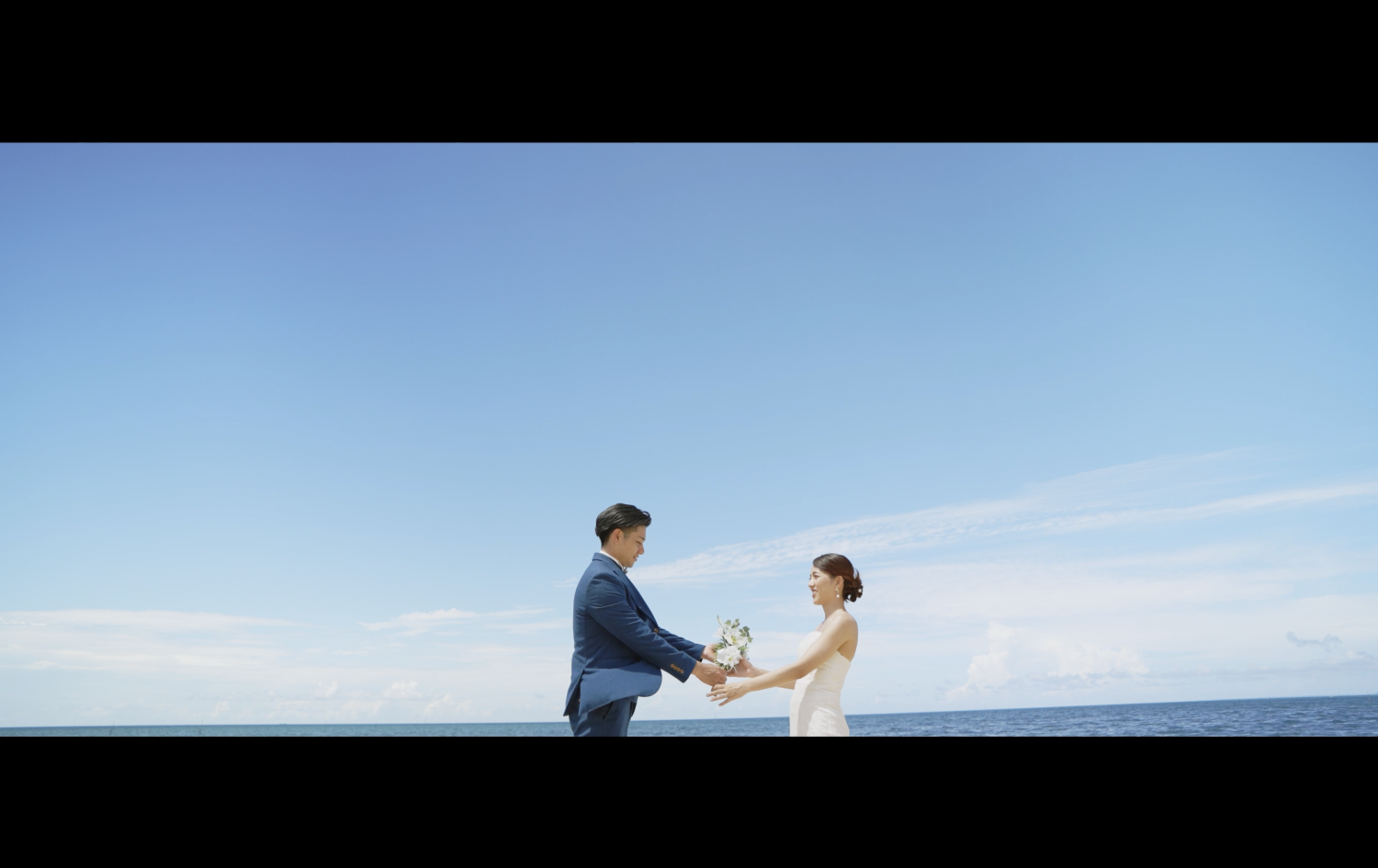 「花束に想いを込めて。」 冨着ビーチ(恩納村)