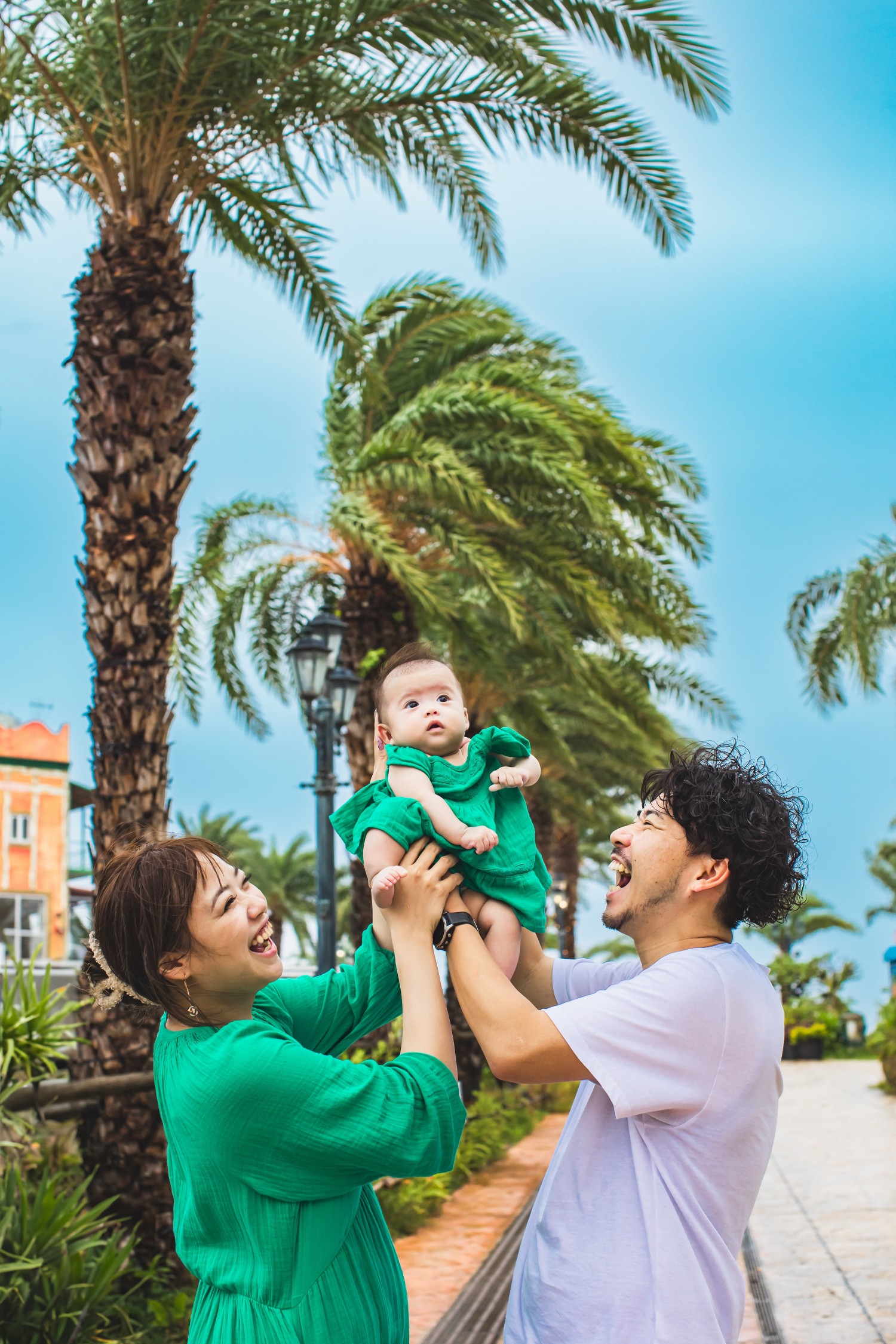 「ぬちぐすいファミリー」 アメリカンビレッジ(北谷町)