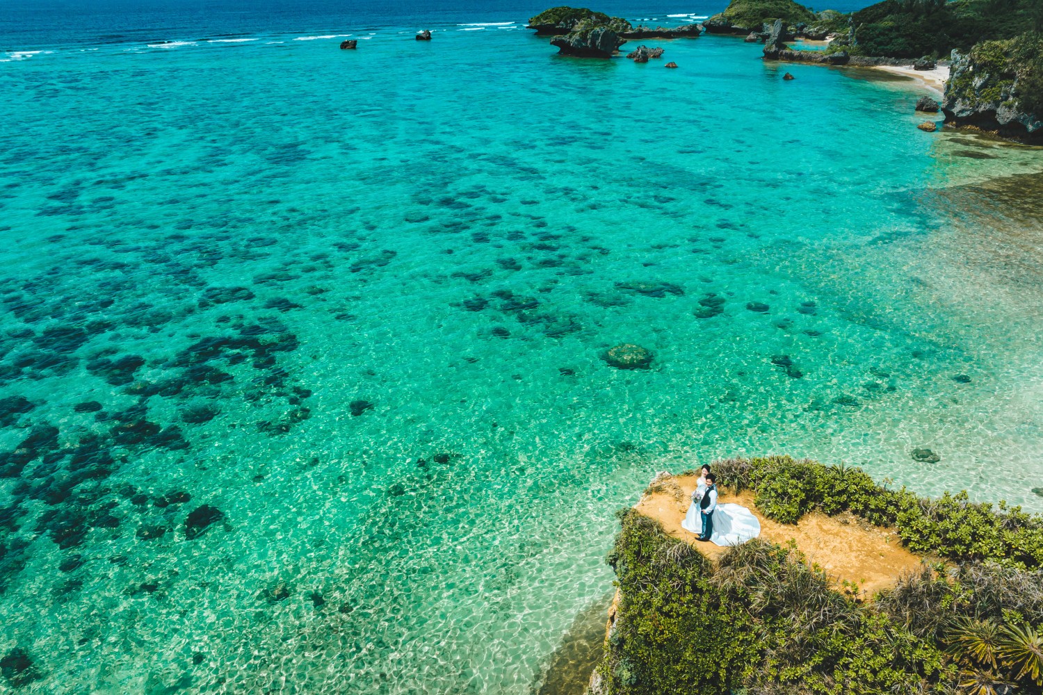「"Emerald Ocean Love"」 真栄田岬(恩納村)