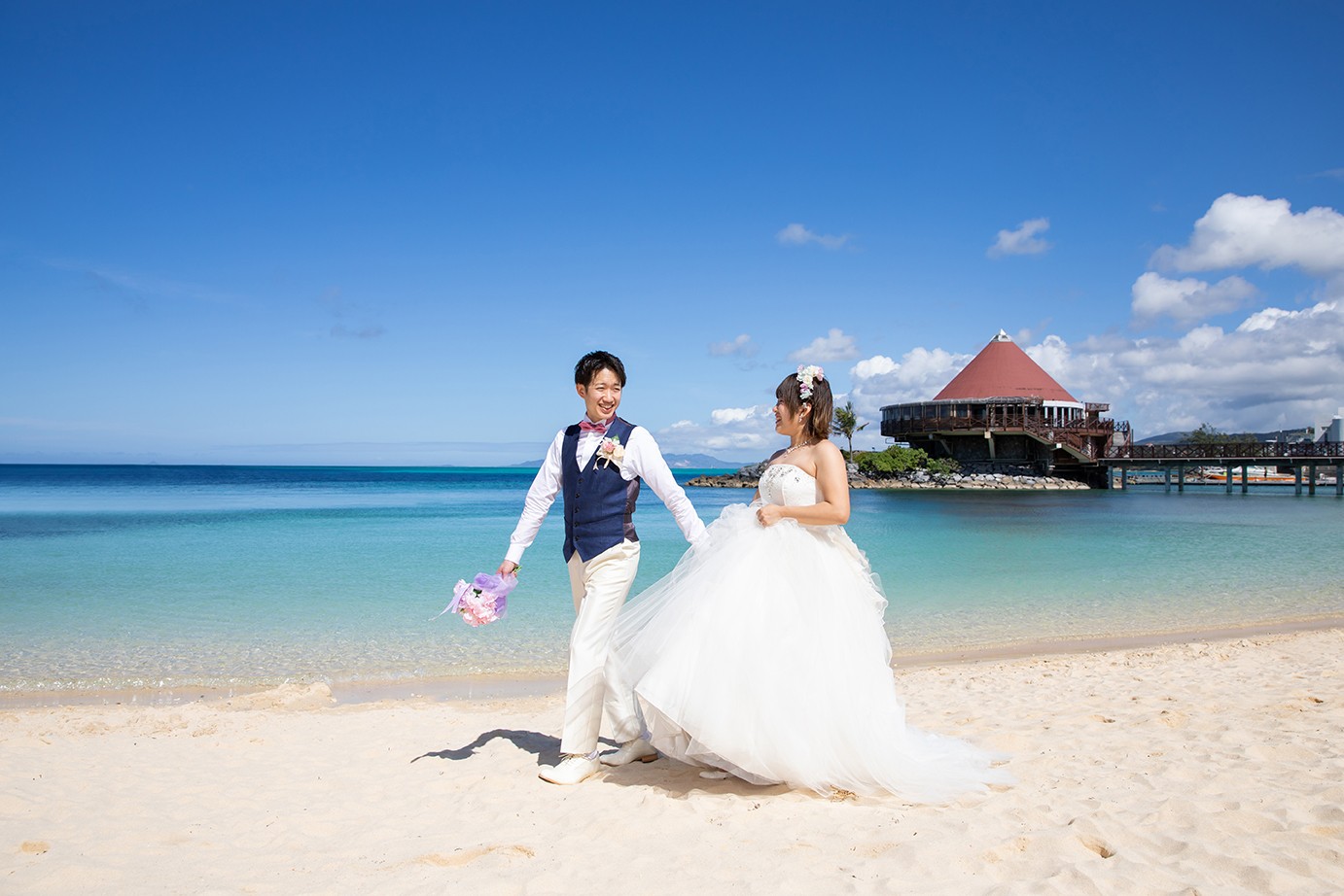 「澄み渡って」 ルネッサンスビーチ(恩納村)