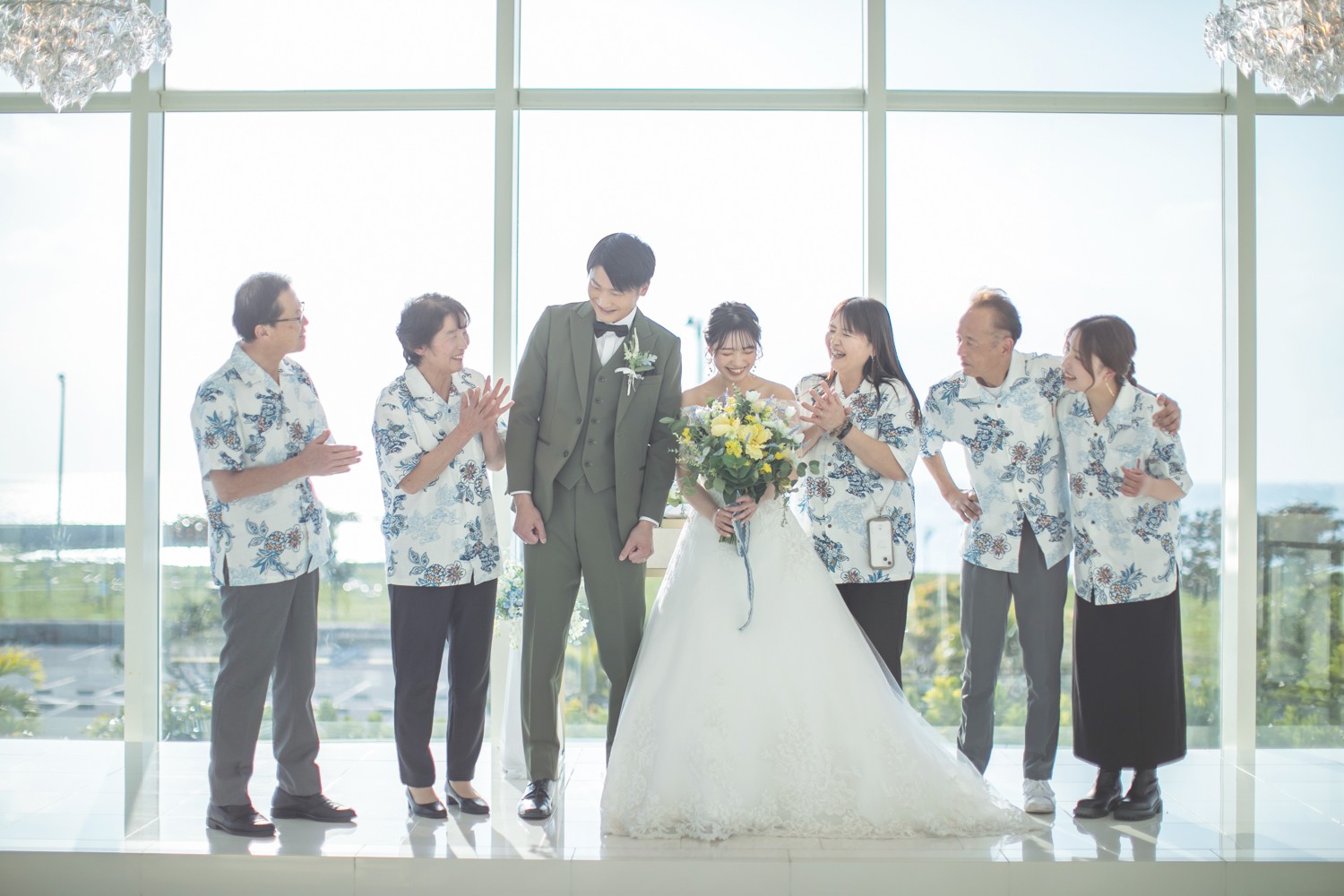 「おめでとう」 シー・シェルブルーチャペル(糸満市)