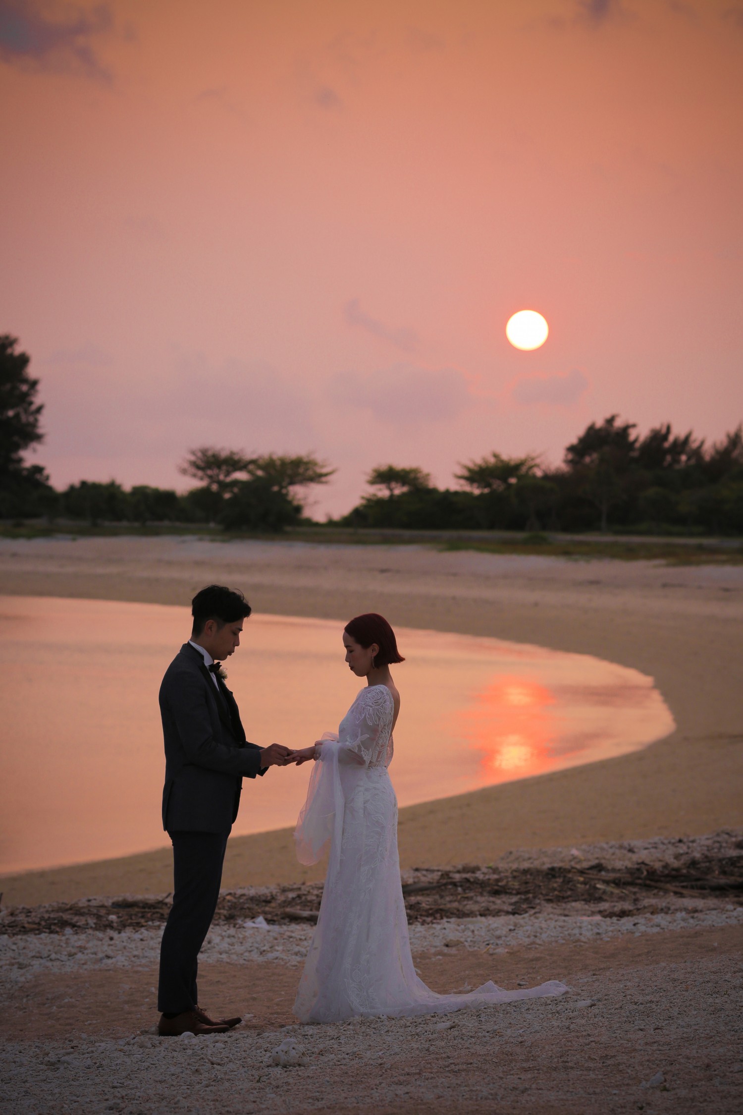 「Sun Road」 21世紀の森ビーチ(名護市)