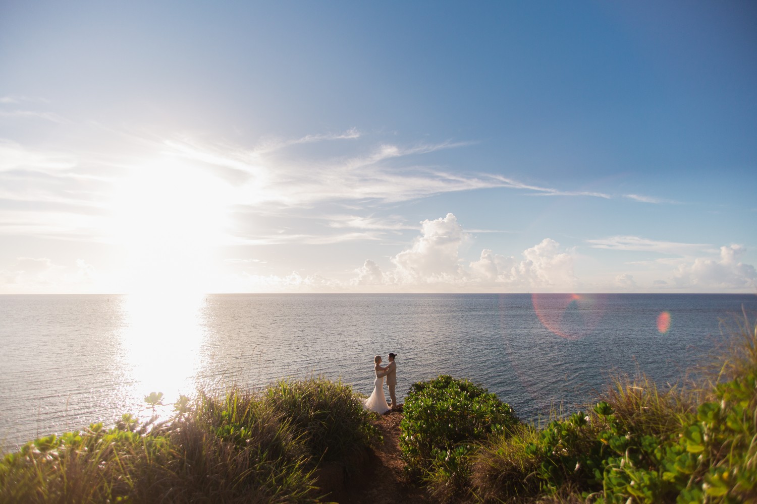 「二人だけの空間」 ザネー浜(恩納村)