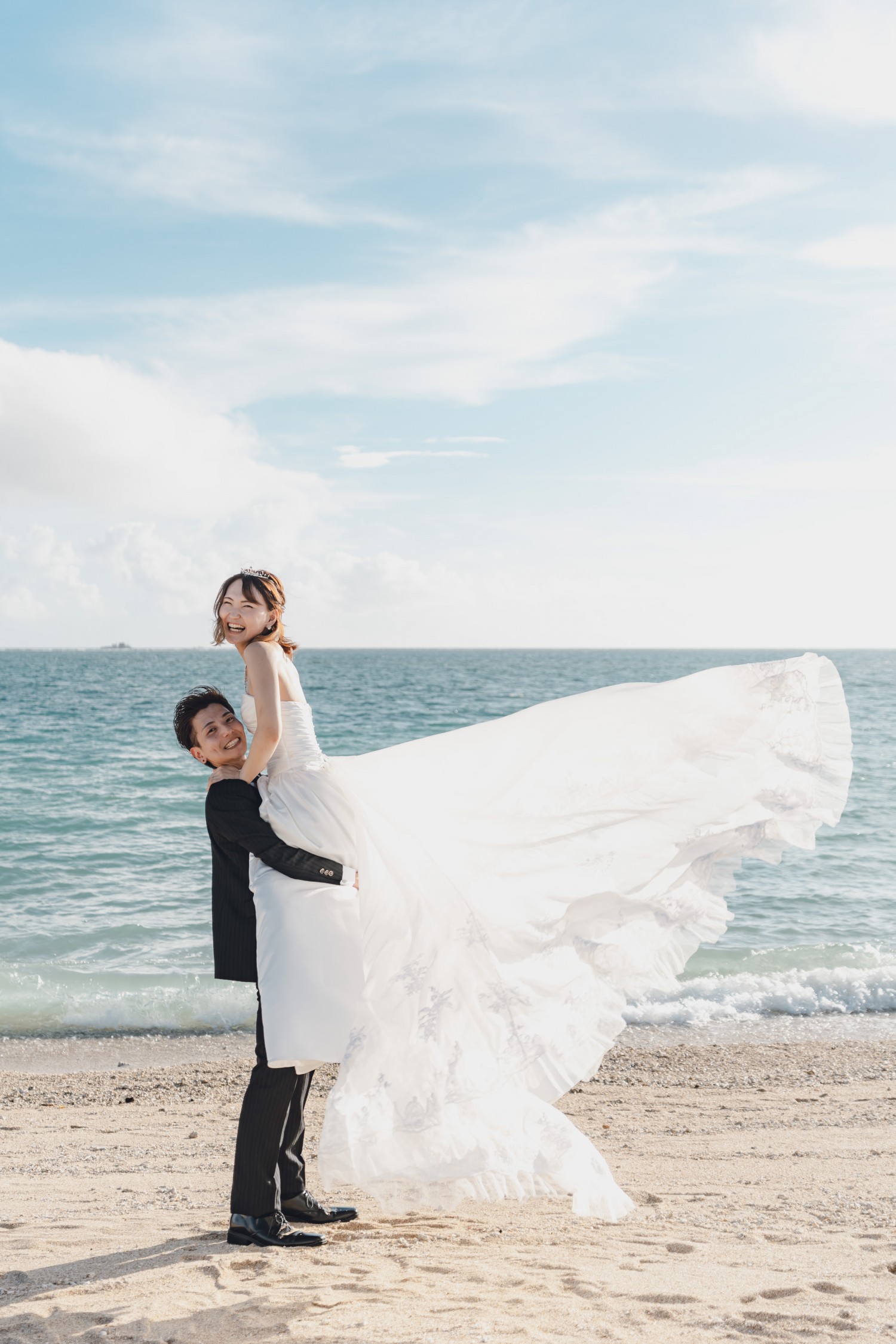 「笑顔満開」 美々ビーチ(糸満市)