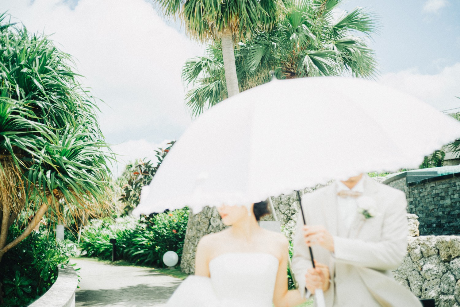 「琉球彩夏」 瀬良垣島教会(恩納村)