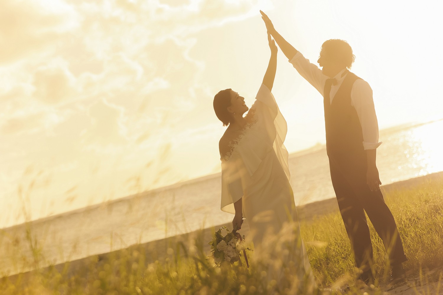 「夕日」 アラハビーチ(北谷町)