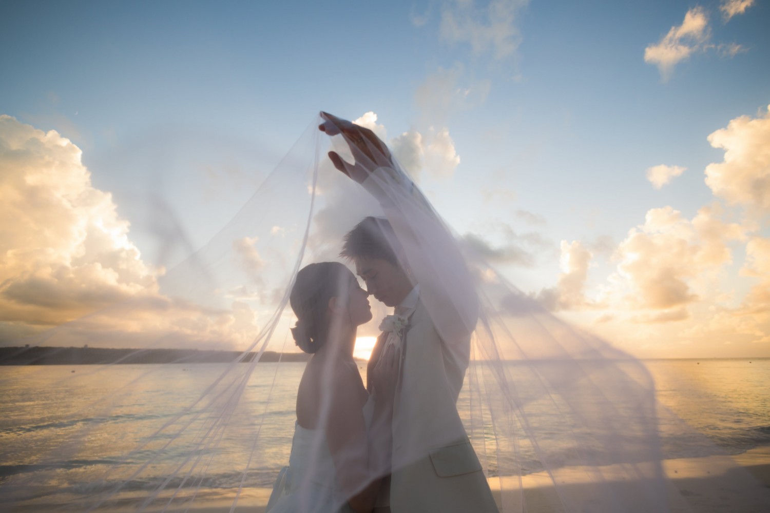 「二人だけ」 与那覇前浜(宮古島市)