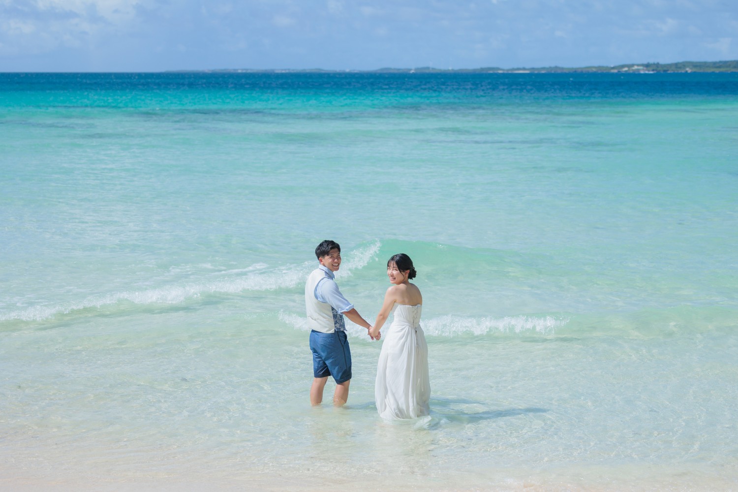「振り返ってみて」 与那覇前浜(宮古島市)