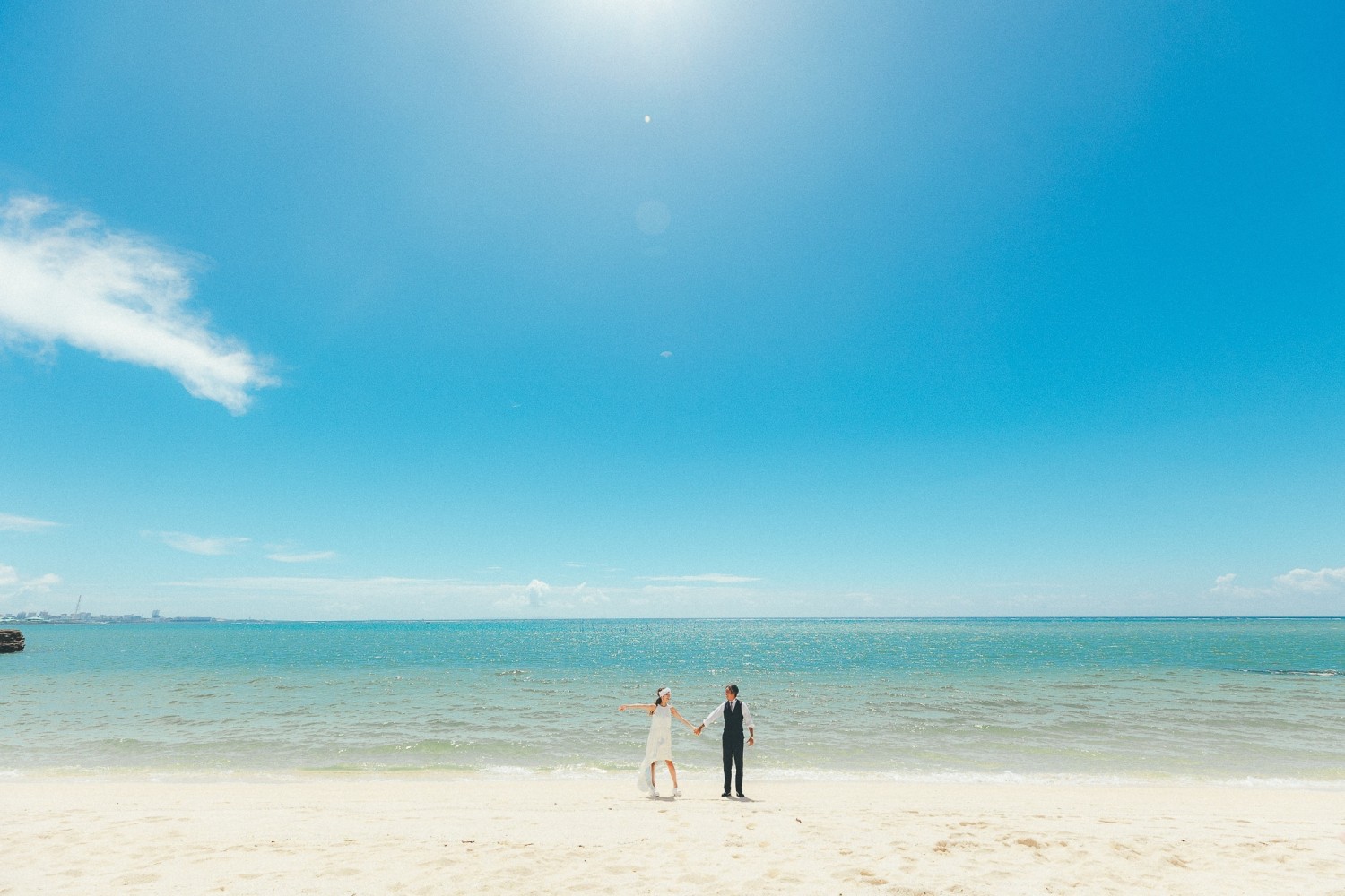 「海で」 アラハビーチ(北谷町)