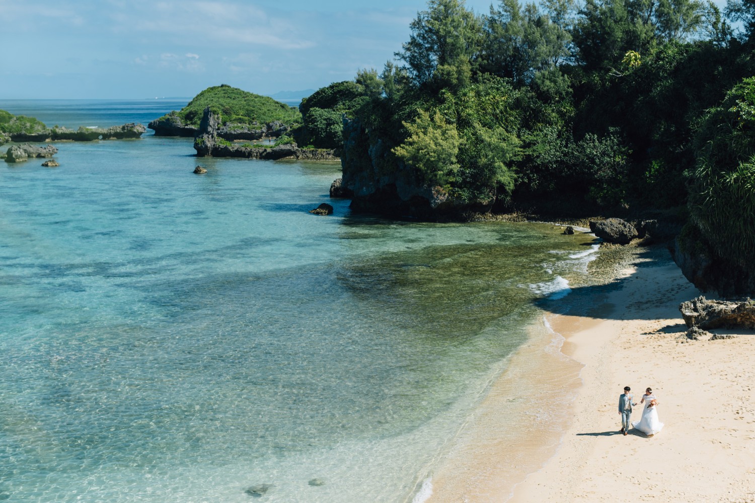 「透き通る海」 ザネー浜(恩納村)