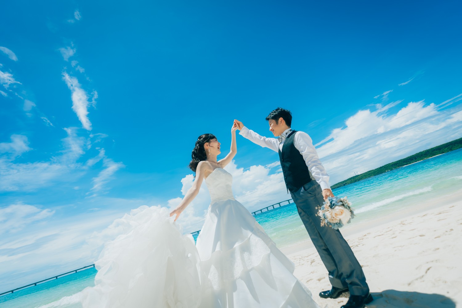 「Let's Miyako Blue!!!!」 前浜ビーチ(宮古島市)